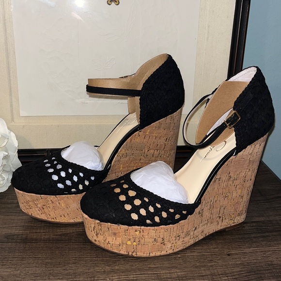 Jessica Simpson Shoes - JESSICA SIMPSON Womens Black 2 Cork Wedge Woven Cut Out Marshela Round Toe sz 9